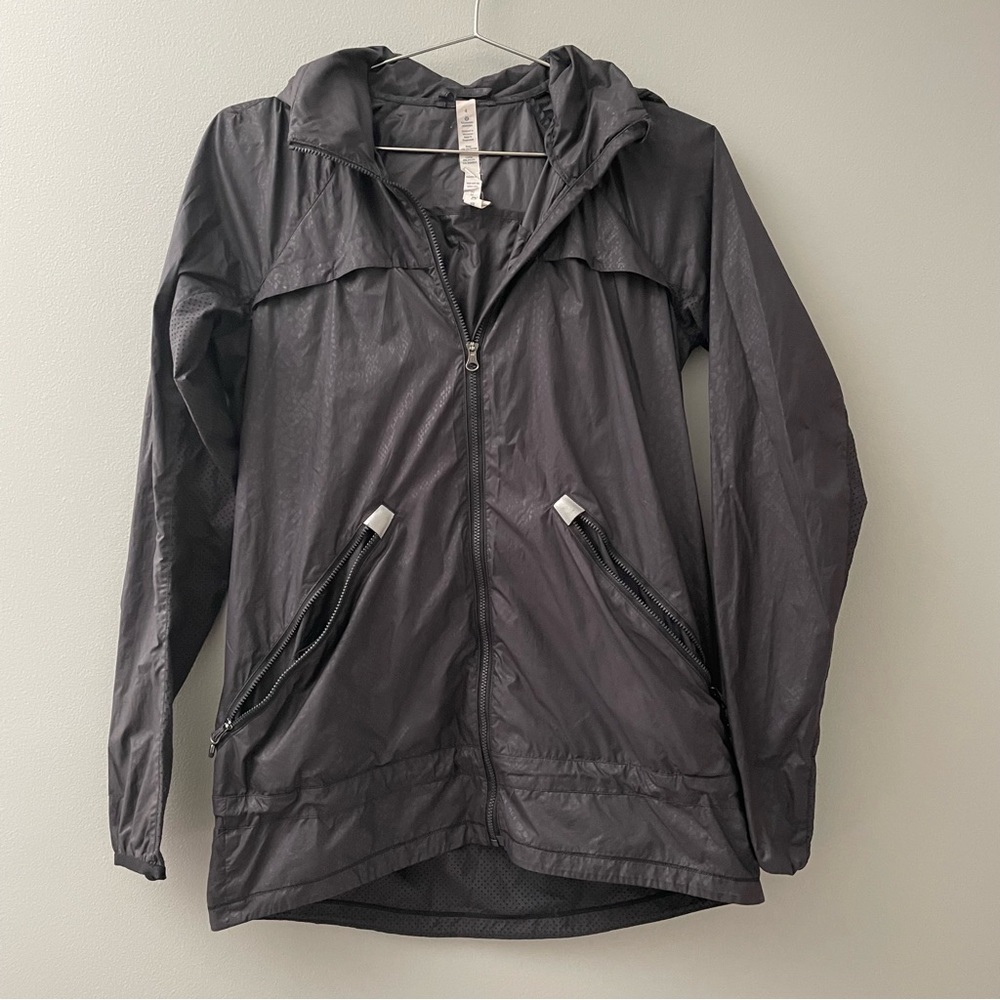 lululemon athletica Black Lightweight Hooded Windbreaker Jacket - Picture 8 of 16
